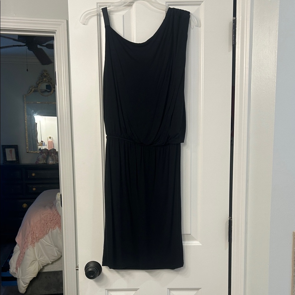 Chic One-Shoulder Black Dress
